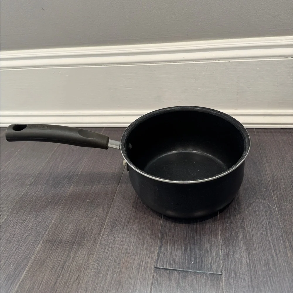 T-Fal Premium Black Non-Stick Small/Medium Saucepan Pot